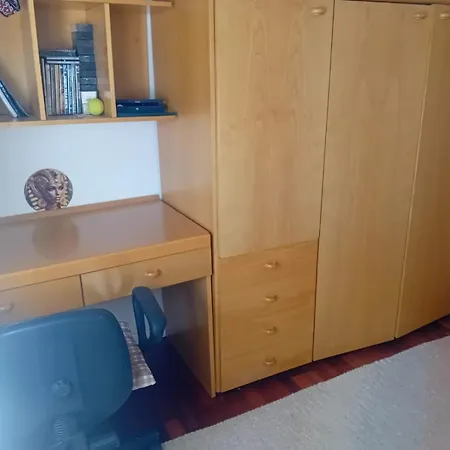 Re 1 Apartment
